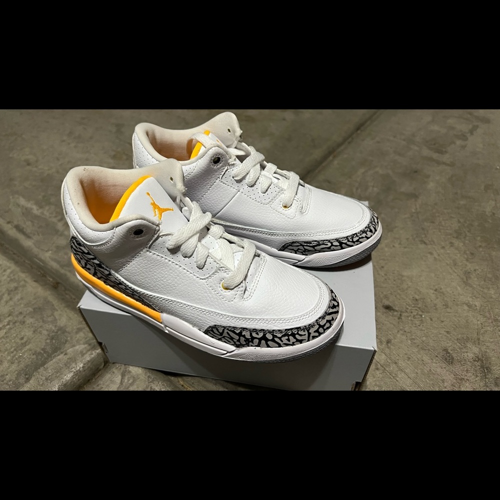 Air Jordan 3 Retro ‘Laser Orange’